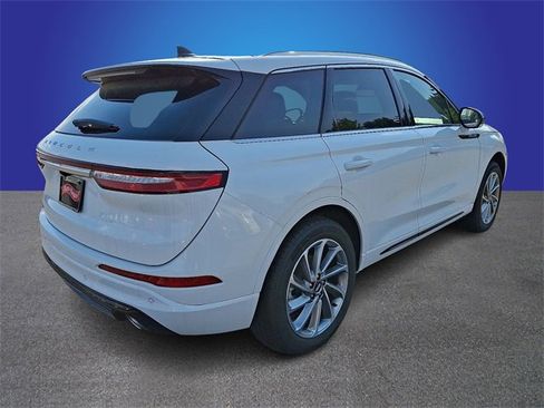 New 2024 Lincoln Corsair Grand Touring image 3