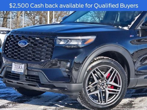 New 2026 Ford Explorer ST-Line image 2