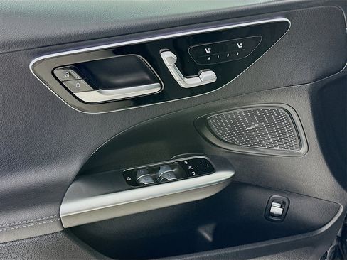 New 2026 Mercedes-Benz C 300 Sedan image 18