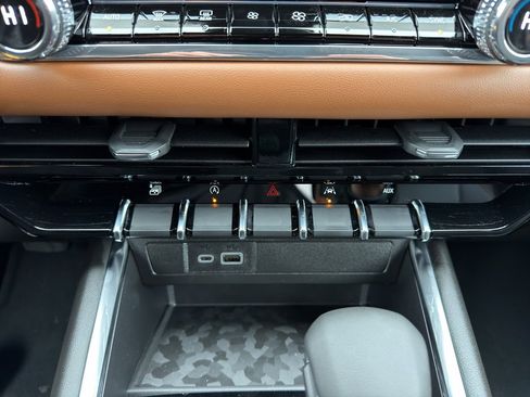 New 2026 GMC Canyon AT4 AWD/4WD image 20