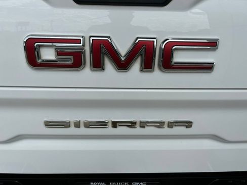Used 2023 GMC Sierra 1500 AT4 w/ AT4 Premium Package AWD/4WD image 31