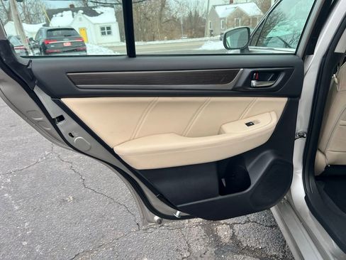 Used 2018 Subaru Legacy 3.6R Limited image 21