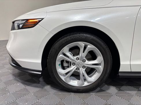 Certified 2024 Honda Accord LX image 9