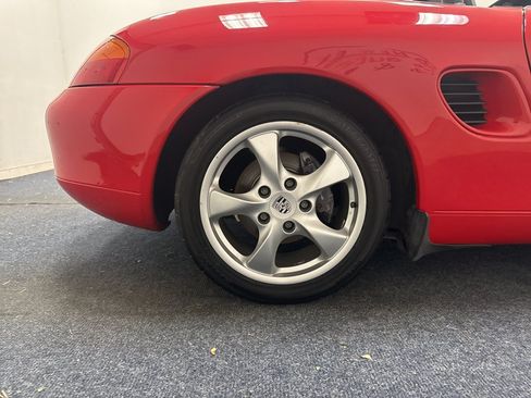 Used 2002 Porsche Boxster RWD image 17