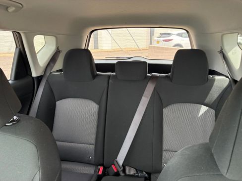 Used 2025 Kia Soul LX w/ LX Technology Package FWD image 33