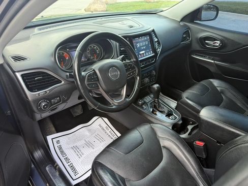 Used 2021 Jeep Cherokee Limited AWD/4WD image 13