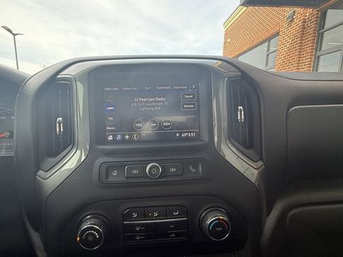 Used 2020 Chevrolet Silverado 1500 Custom Trail Boss w/ Custom Convenience Package image 24