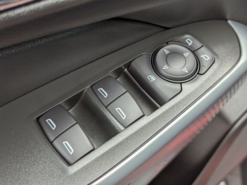 Certified 2024 Chevrolet Trax LS FWD image 18