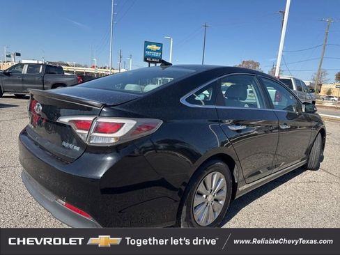 Used 2016 Hyundai Sonata SE image 4