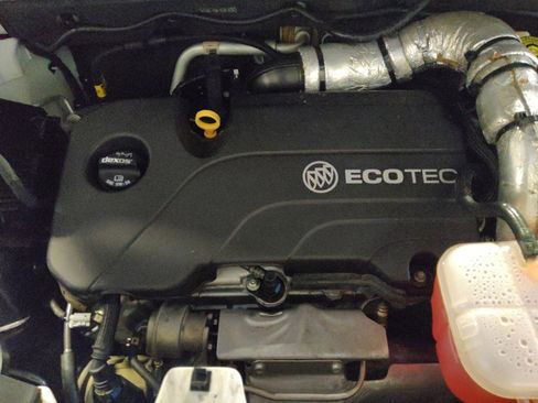 Used 2016 Buick Encore Sport Touring image 30