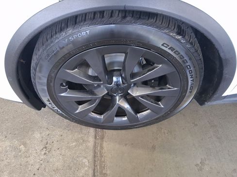 Used 2022 Tesla Model X AWD image 8