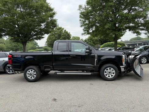 Used 2023 Ford F350 XLT w/ 360-Degree Camera Package image 4