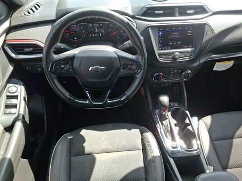 Used 2023 Chevrolet TrailBlazer RS AWD/4WD image 11