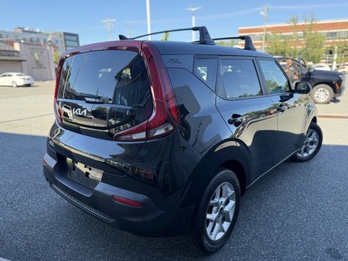 Used 2022 Kia Soul S image 6