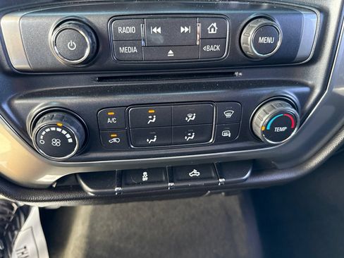 Used 2018 Chevrolet Silverado 1500 LT RWD image 24