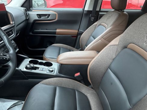 Used 2025 Ford Bronco Sport Outer Banks w/ Outer Banks Tech Package+ image 9