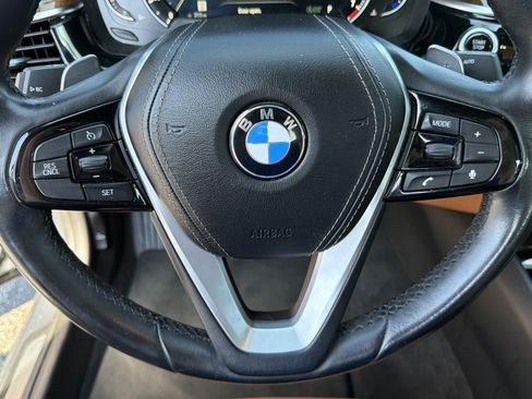 Used 2018 BMW 530i w/ Premium Package RWD image 19