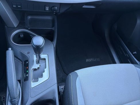 Used 2017 Toyota RAV4 XLE image 21