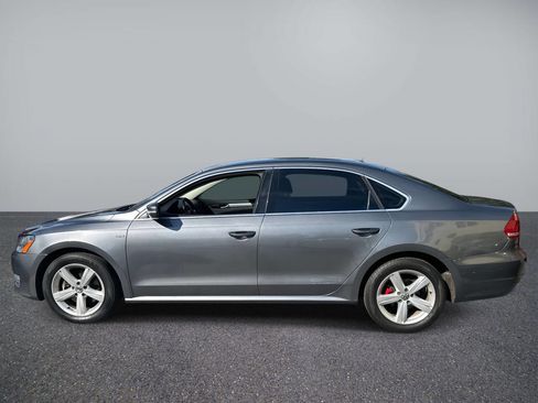 Used 2015 Volkswagen Passat 1.8T Limited Edition image 2