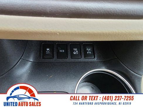 Used 2017 Toyota Highlander XLE image 23