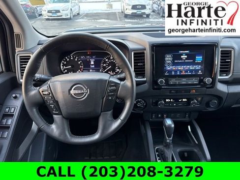 Used 2024 Nissan Frontier SL w/ Technology Package image 17