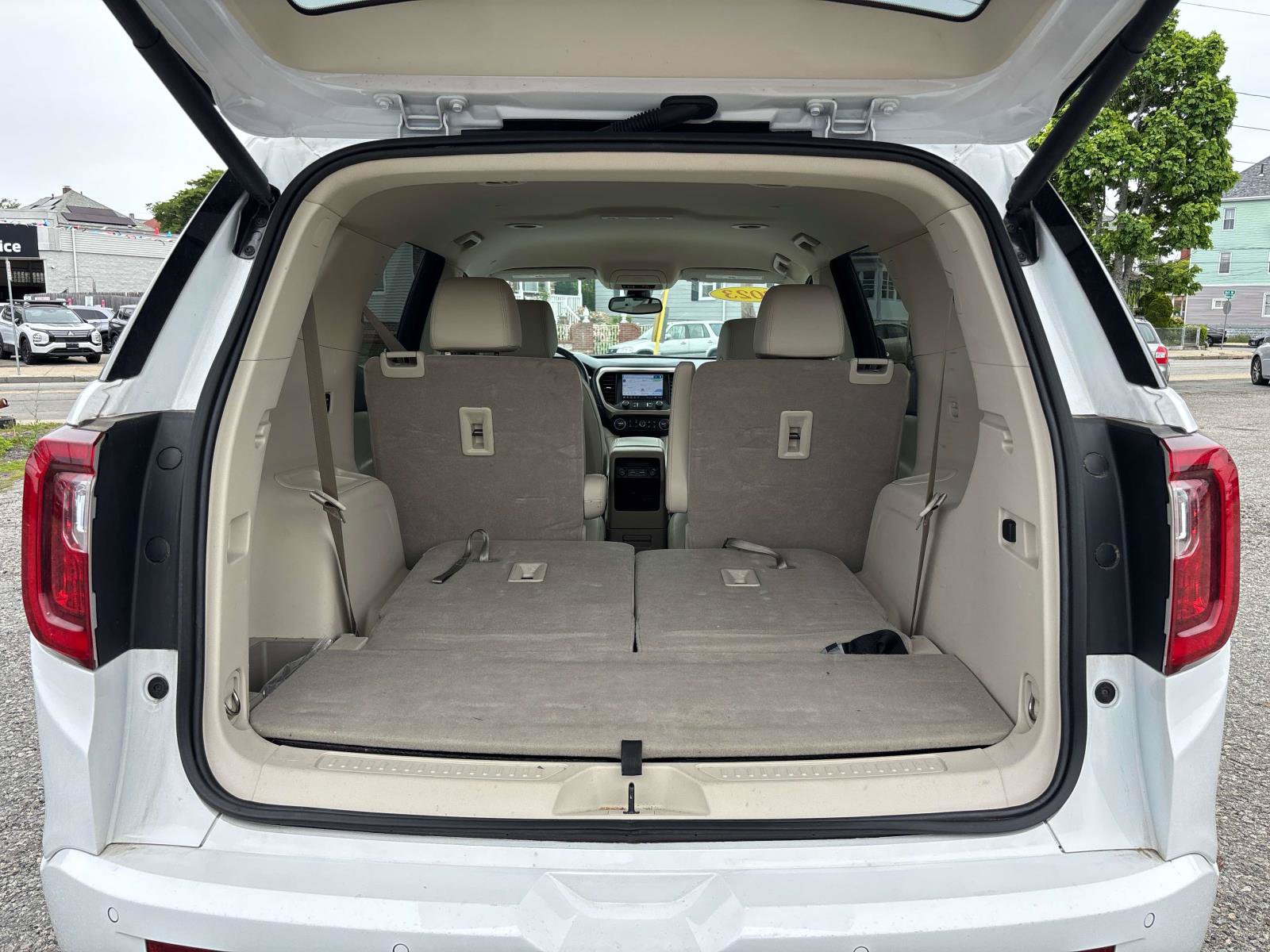 Used 2023 GMC Acadia Denali AWD/4WD image 19
