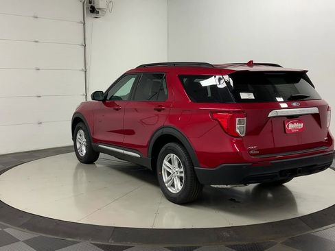 Certified 2020 Ford Explorer XLT w/ Comfort Package AWD/4WD image 13