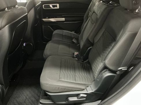 Used 2020 Ford Explorer XLT RWD image 11