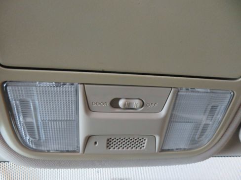 Used 2015 Honda CR-V LX image 42