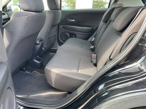 Used 2018 Honda HR-V LX image 16