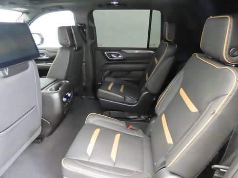 Used 2023 GMC Yukon XL AT4 w/ AT4 Premium Plus Package image 22