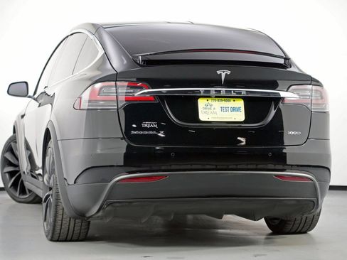 Used 2018 Tesla Model X 100D image 6