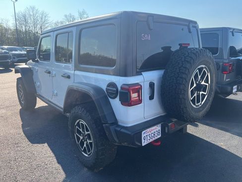 Used 2025 Jeep Wrangler Unlimited Rubicon image 4