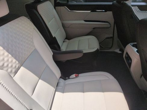 Used 2024 GMC Acadia Denali w/ LPO, Floor Liner Package AWD/4WD image 32