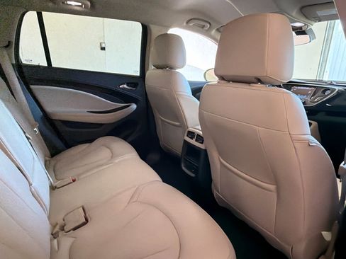 Used 2018 Buick Envision Preferred FWD image 28