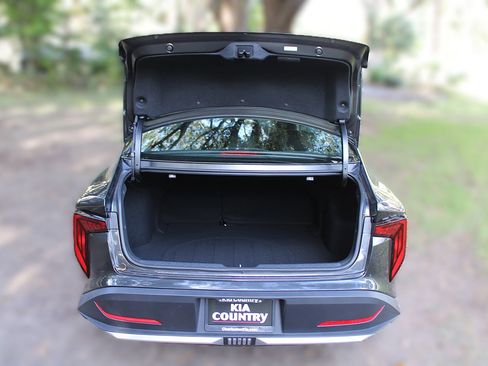 New 2026 Kia K4 LXS image 10