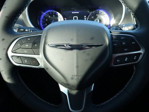 New 2026 Chrysler Pacifica Select FWD image 3