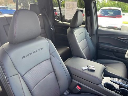 Used 2025 Honda Ridgeline Black Edition image 36