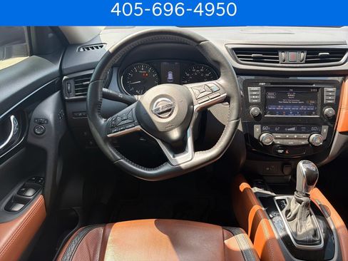 Used 2018 Nissan Rogue SL w/ Premium Package FWD image 15