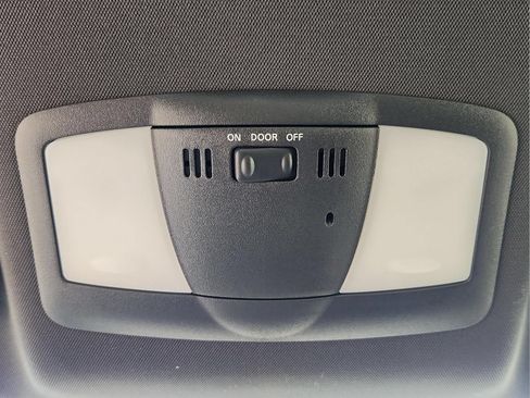 Used 2019 Nissan 370Z Touring Sport RWD image 14