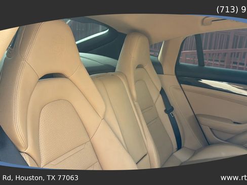 Used 2017 Porsche Panamera image 36