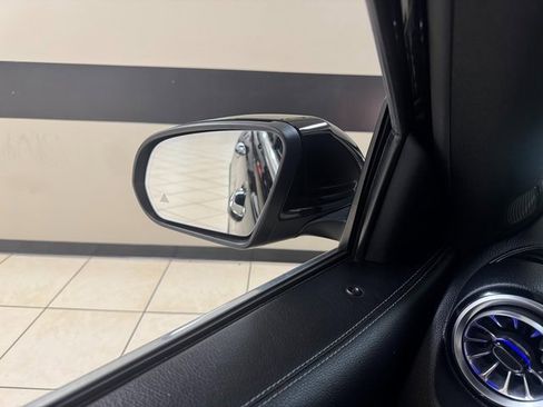 Used 2022 Mercedes-Benz GLB 250 image 16