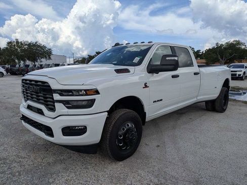 New 2026 RAM 3500 Big Horn AWD/4WD image 7