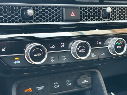 Certified 2025 Honda Civic Sport image 21