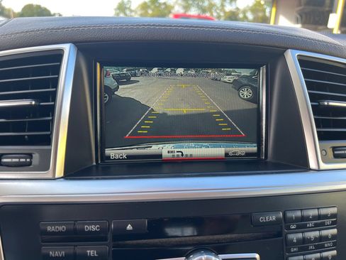 Used 2015 Mercedes-Benz GL 450 4MATIC image 54