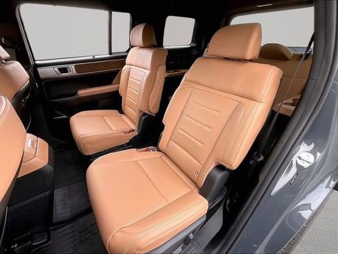 Used 2026 Hyundai Santa Fe Calligraphy image 16