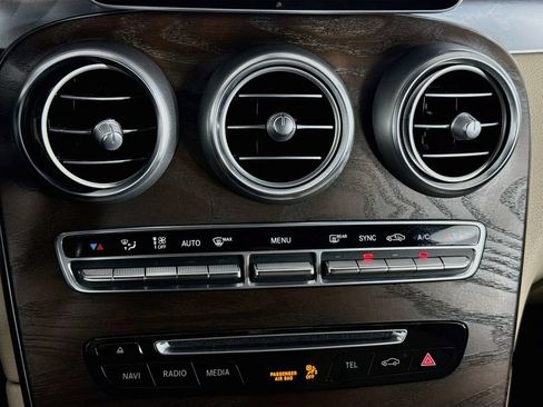 Used 2018 Mercedes-Benz GLC 300 image 17