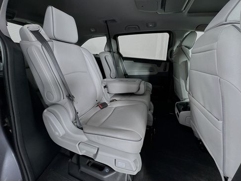 Certified 2024 Honda Odyssey Elite image 30