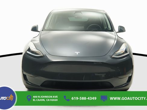 Used 2023 Tesla Model Y Long Range AWD/4WD image 4