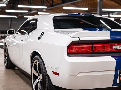 Used 2011 Dodge Challenger SRT8 w/ SRT Option Group II RWD image 33